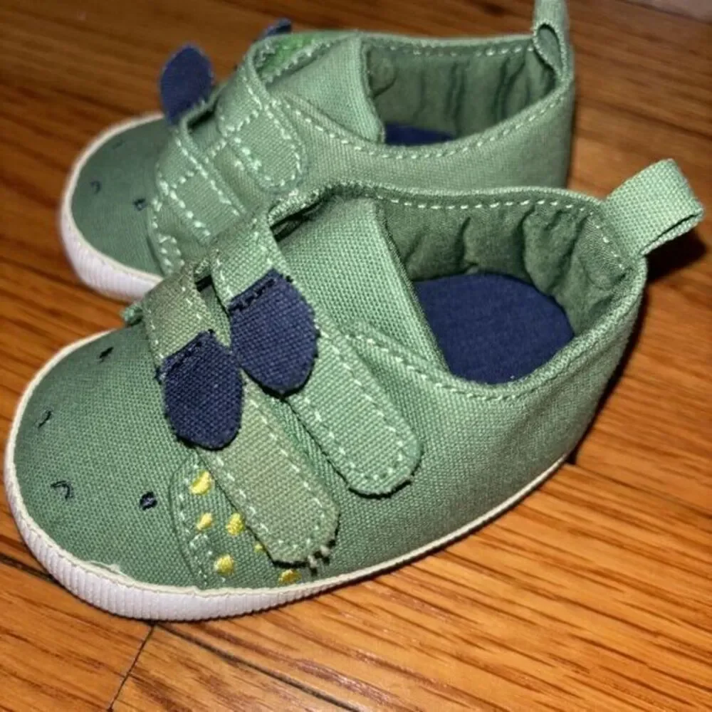 Newborn Baby Boy shoes  Size 0-3 Month Child Of Mine By Carters Green‎
